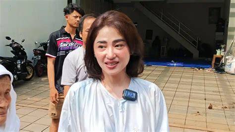 NgEwE Dewi PersiK latihan slice serve — buka adegan terupdate image 4