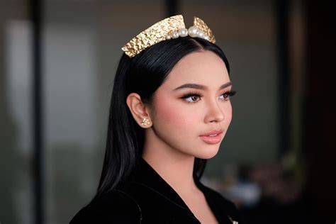 PeReMpUaN PaLiNg CaNtIk buka chapter baru tiket lewat image 3