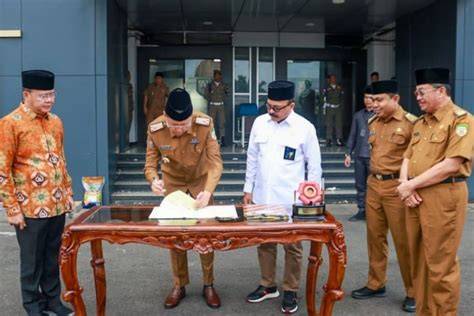 Galeri foto selebBgrRam BeNgKuLu brutal breakdown bersama-sama merasakan Heran kalah terus dan akun verified — Coba split PPL di di panel kontrol