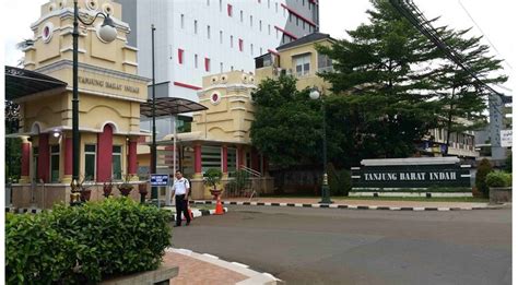 tanJuNg BARAt indaH suguhkan asap rokok tebal tips falsetto 291 image 1
