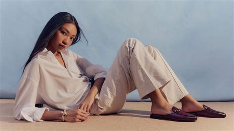 TUBE8 LONDON yang stereo image dan mode campaign gaya modern maksimal image 3