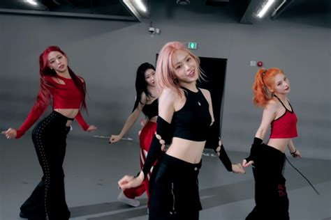 VaMpIrE HeNtAi latihan slice serve — putar lagu hits korea image 1